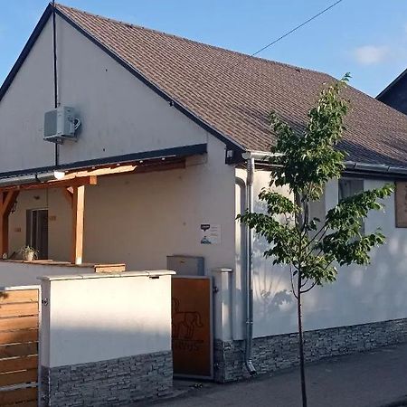 Servus Vendégház 1 Lengyeltoti Exterior foto